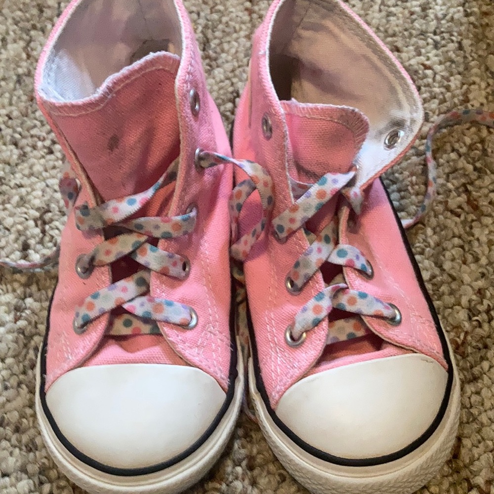 Toddler 9 pink high top converse